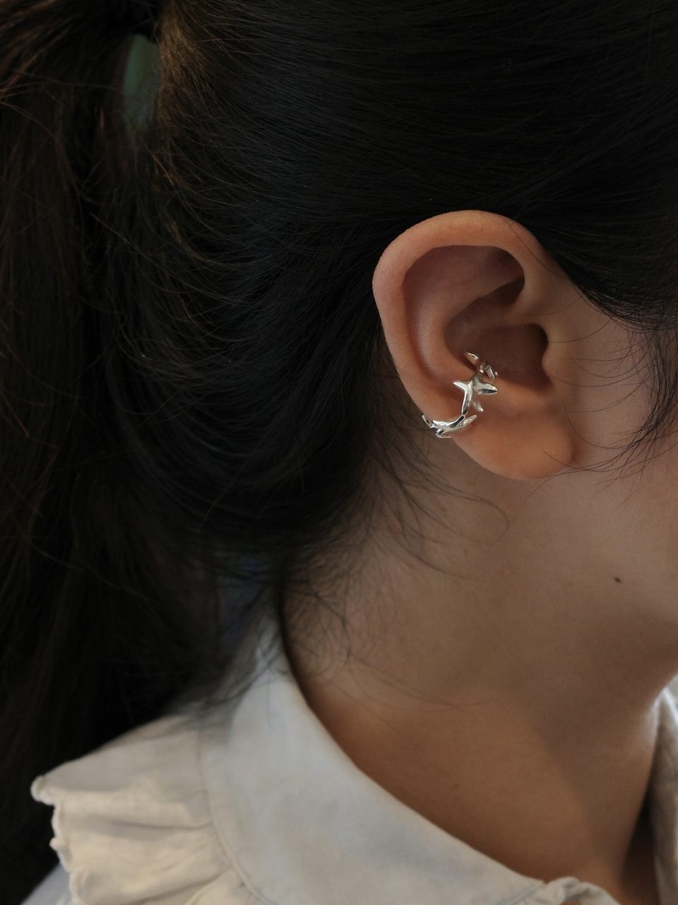 Le Fond Dancing Star ear cuff, 925 silver, worn (2)