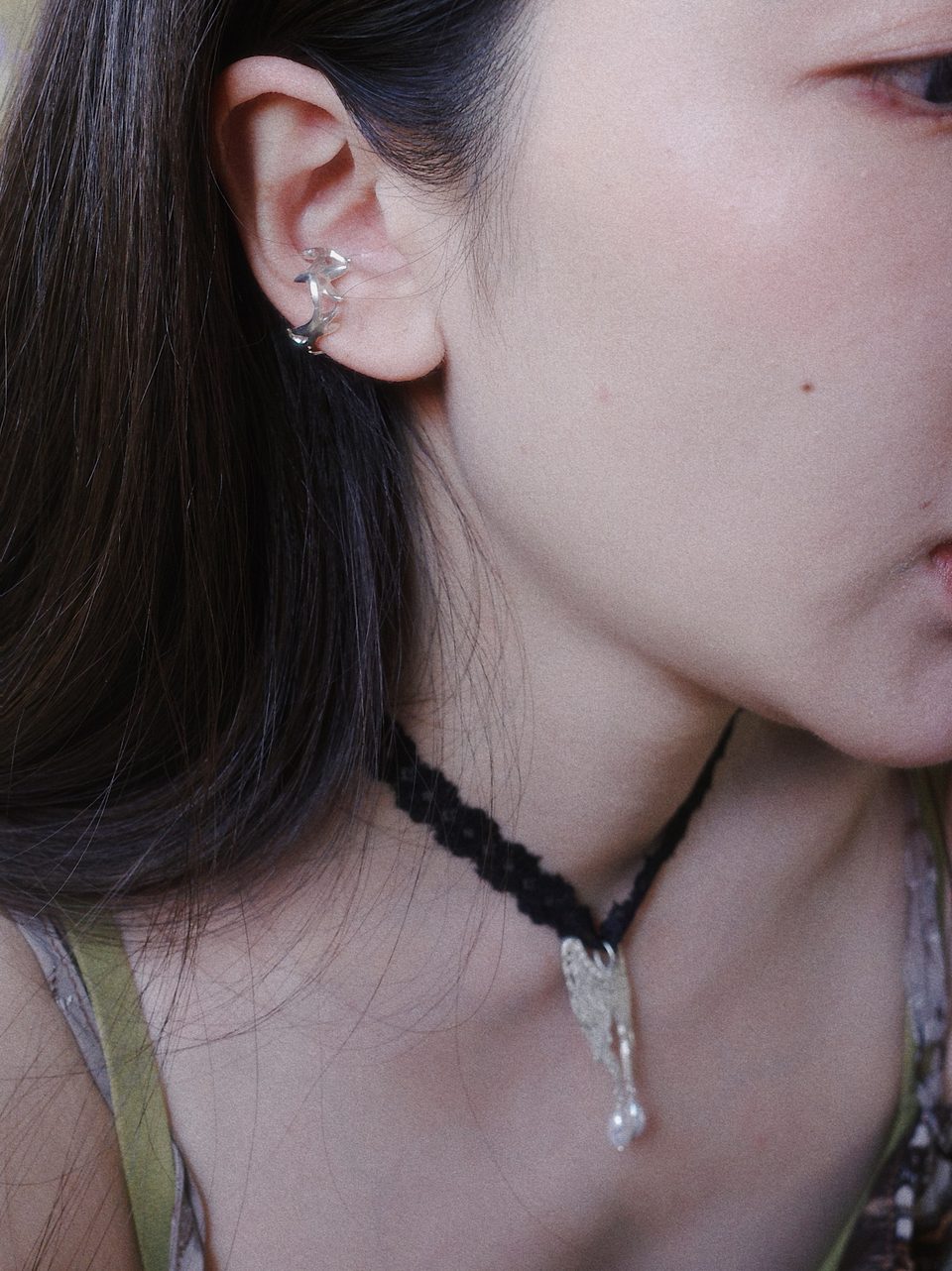Le Fond Dancing Star ear cuff, 925 silver, worn with other pieces (3)