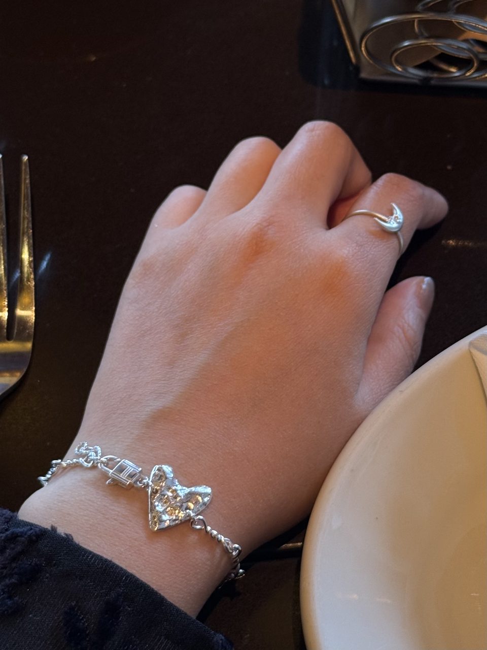 Le Fond Moon Goddess ring, 925 silver, worn with other pieces (4)