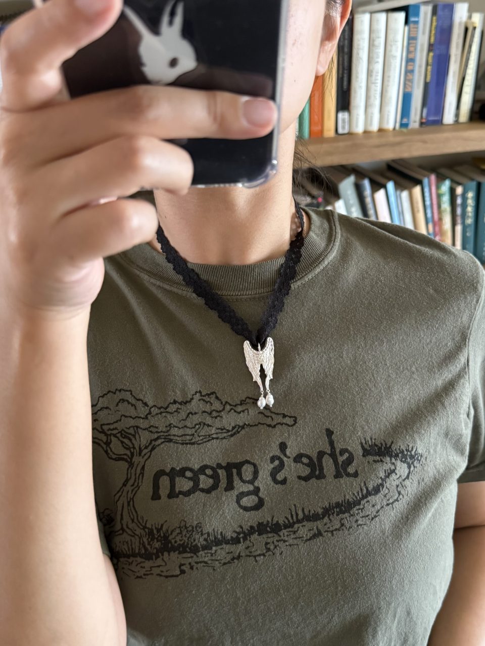Le Fond Wings necklace, 925 silver on gauze or black lace, worn (5)